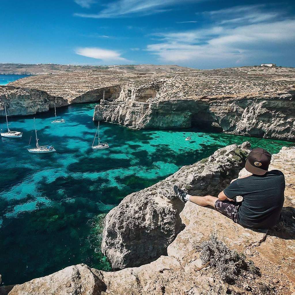 Crystal Lagoon beach, Comino
